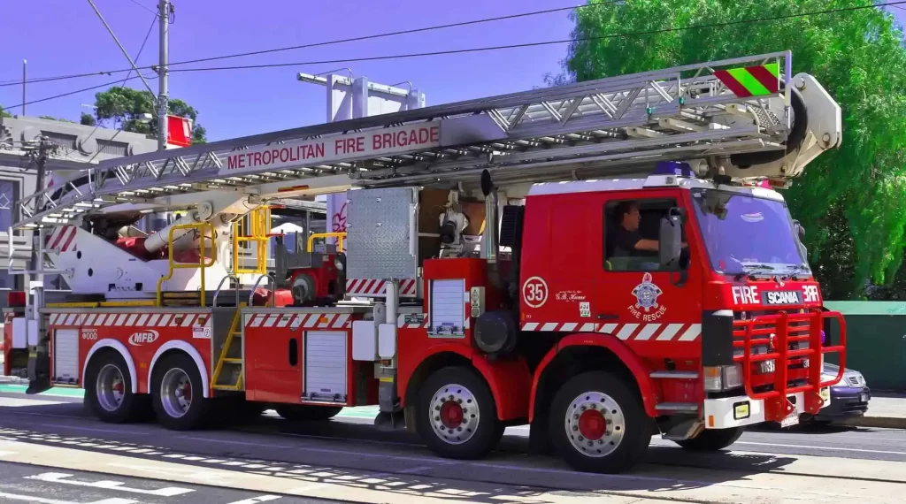 Fire truck image illustrating tips for staying calm and safe during an emergency situation